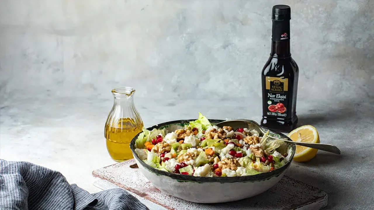 Nar Ekşili Maş Fasulyesi Salatası